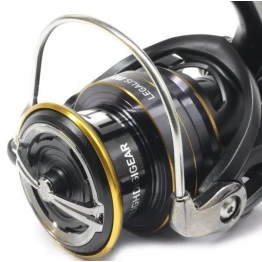 Безынерционная катушка Daiwa Legalis 20 LT 2000