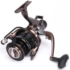 Катушка безынерционная с байтраннером Dayo Invictus 4000